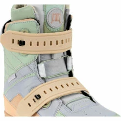 Slingshot Jewel Wakeboard Boots - 2023 20 Slingshot Jewel Wakeboard Boots - 2023 -Surf Edge Shop 2023 Slingshot Jewel Womens Wakeboard Boot Close Up 41195.1661461134