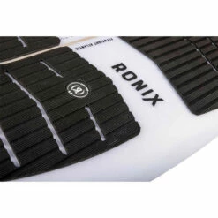 Ronix Flyweight Atlantik Wakesurf Board - 2023 26 Ronix Flyweight Atlantik Wakesurf Board - 2023 -Surf Edge Shop 2023 RONIX WAKESURFER FLYWEIGHT ATLANTIK TOP INSET 02 15820.1663871410