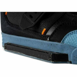 Slingshot Rad Wakeboard Boots - 2023 -Surf Edge Shop SLINGSHOT 2023 RAD WAKEBOARD BOOT BINDING MOUNTING TRACK 49123.1661519685